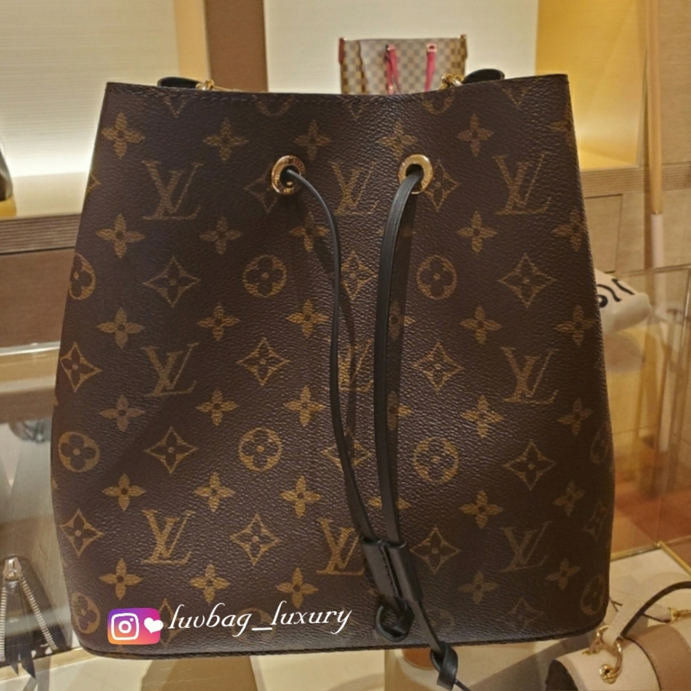❌SOLD❌LV NÉONOÉ MM

Colors